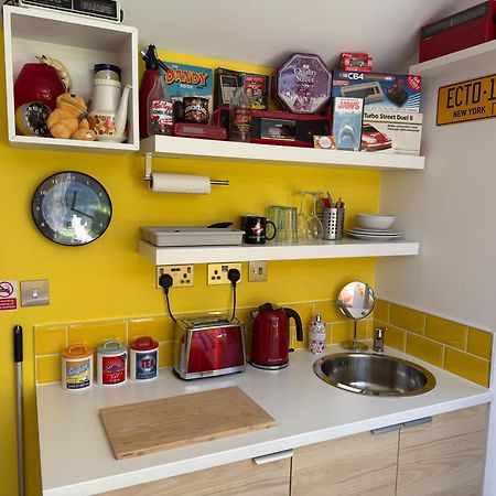 Cherry Cottage Retro Stay, Stourport Zewnętrze zdjęcie